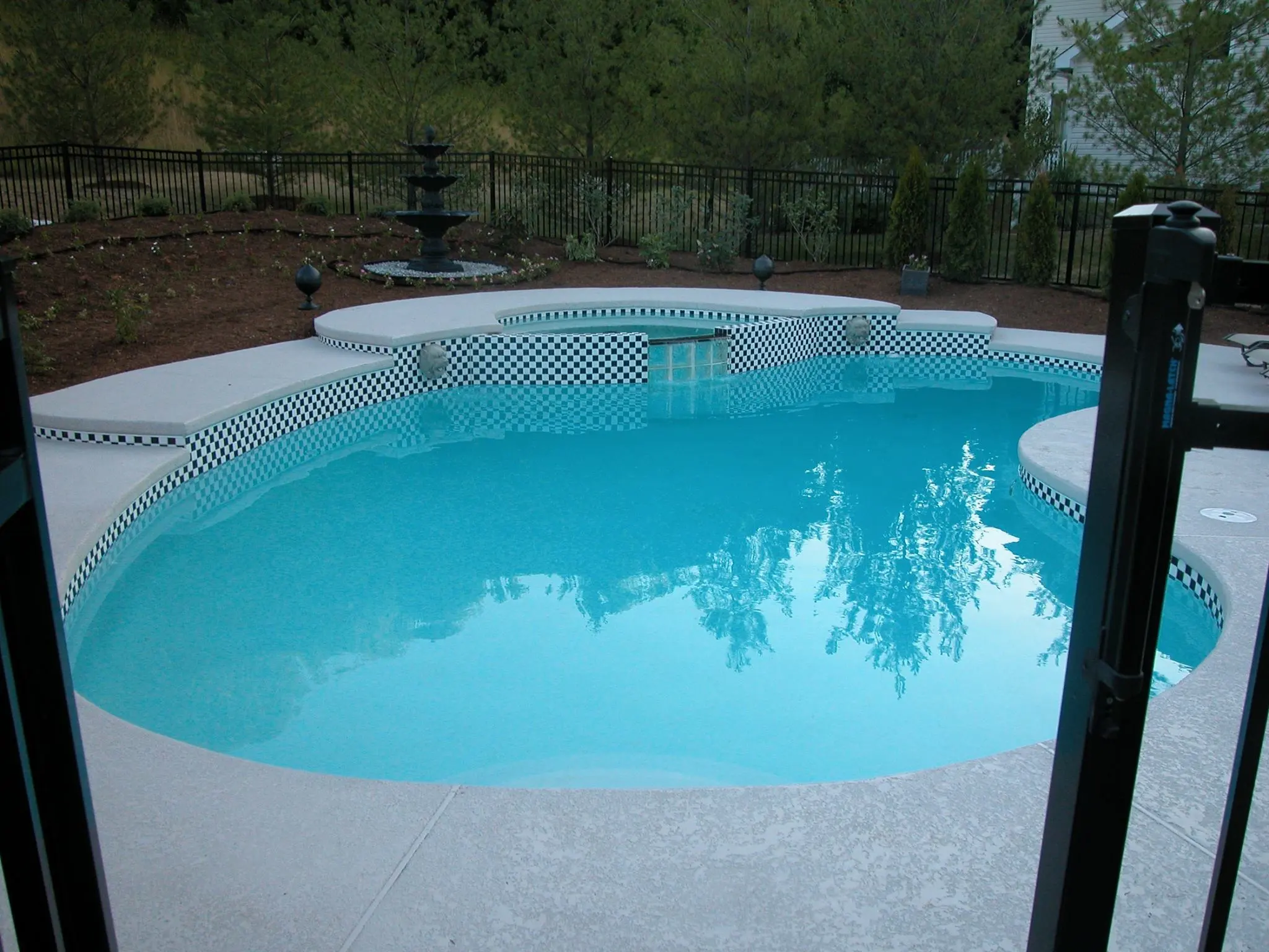 swimming pool contractor st louis county mo